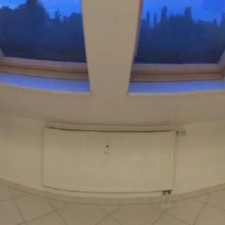 Apartment Gaestewohnung Am Platz Der Voelkerfreundschaft